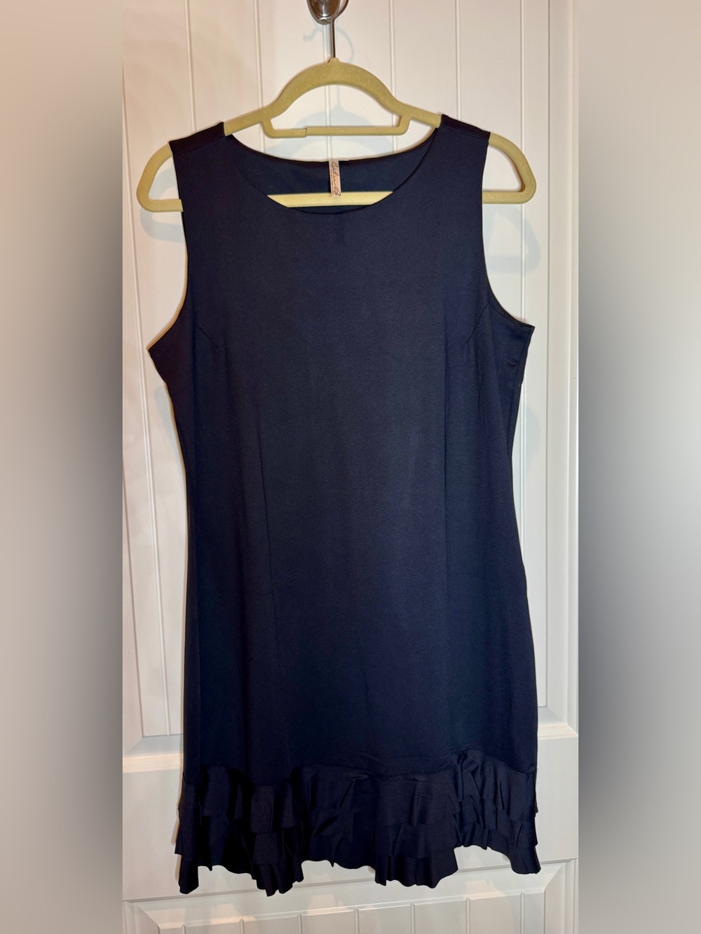 Lulu-B Ruffle Shift Dress-L